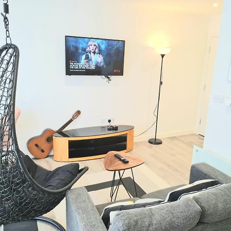 Great Studio Apartments - Netflix, Wifi, Digital Tv Sheffield Exterior foto