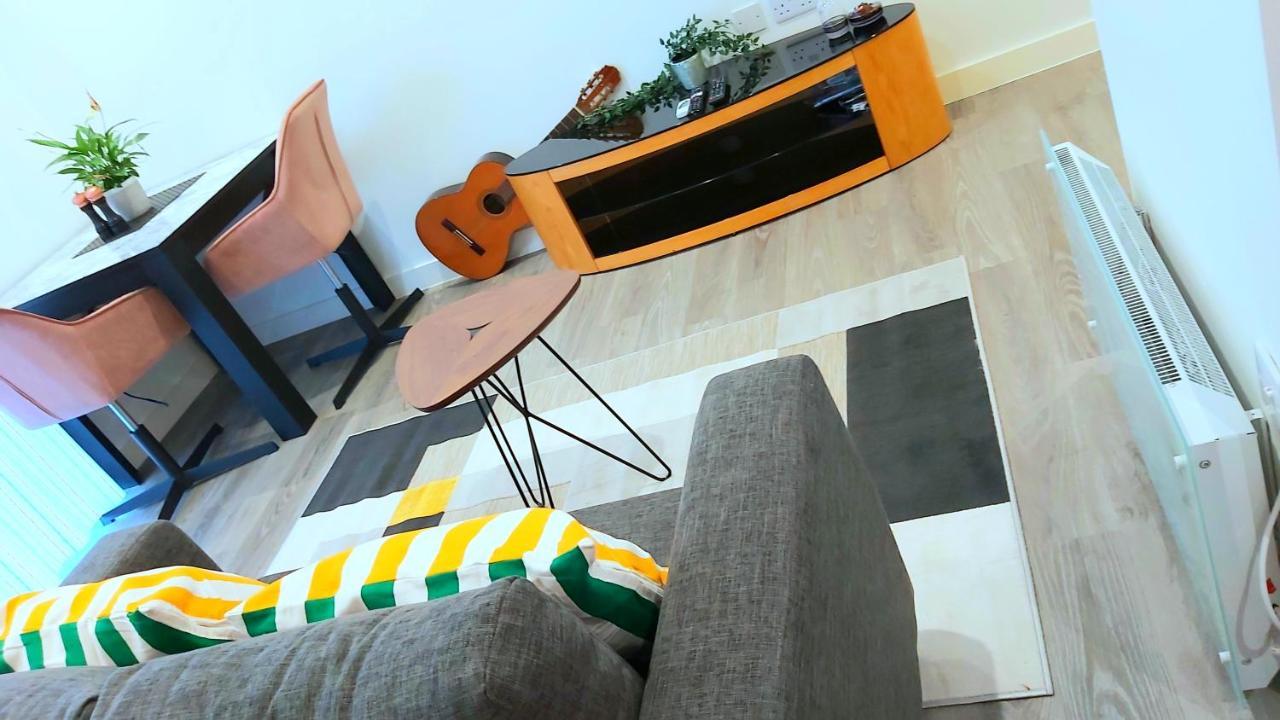 Great Studio Apartments - Netflix, Wifi, Digital Tv Sheffield Exterior foto