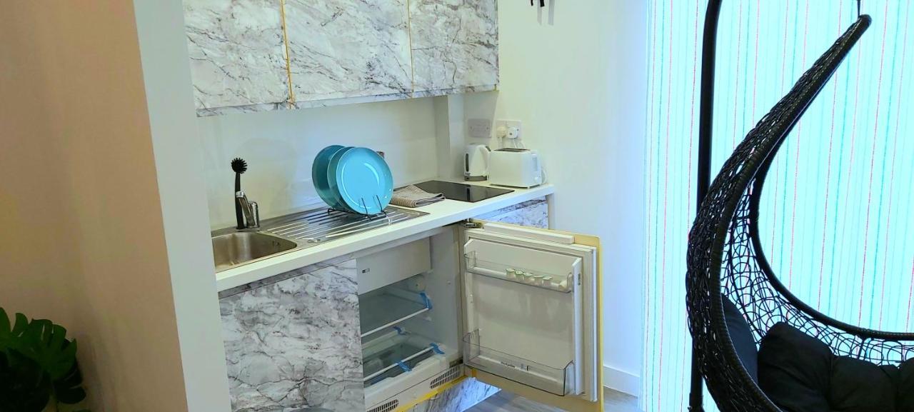 Great Studio Apartments - Netflix, Wifi, Digital Tv Sheffield Exterior foto